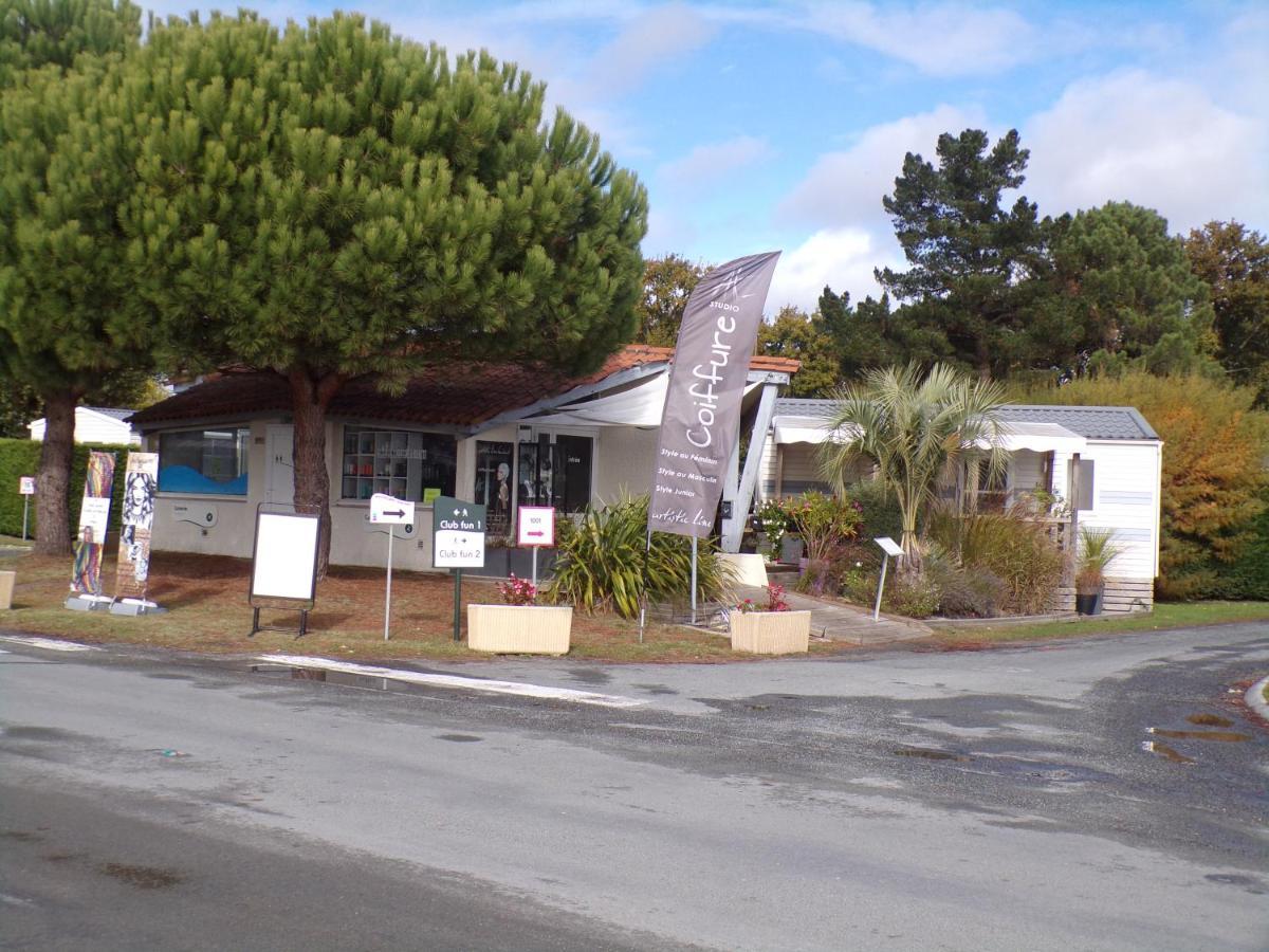 Le 934 Des Charmettes Hotel Les Mathes Buitenkant foto