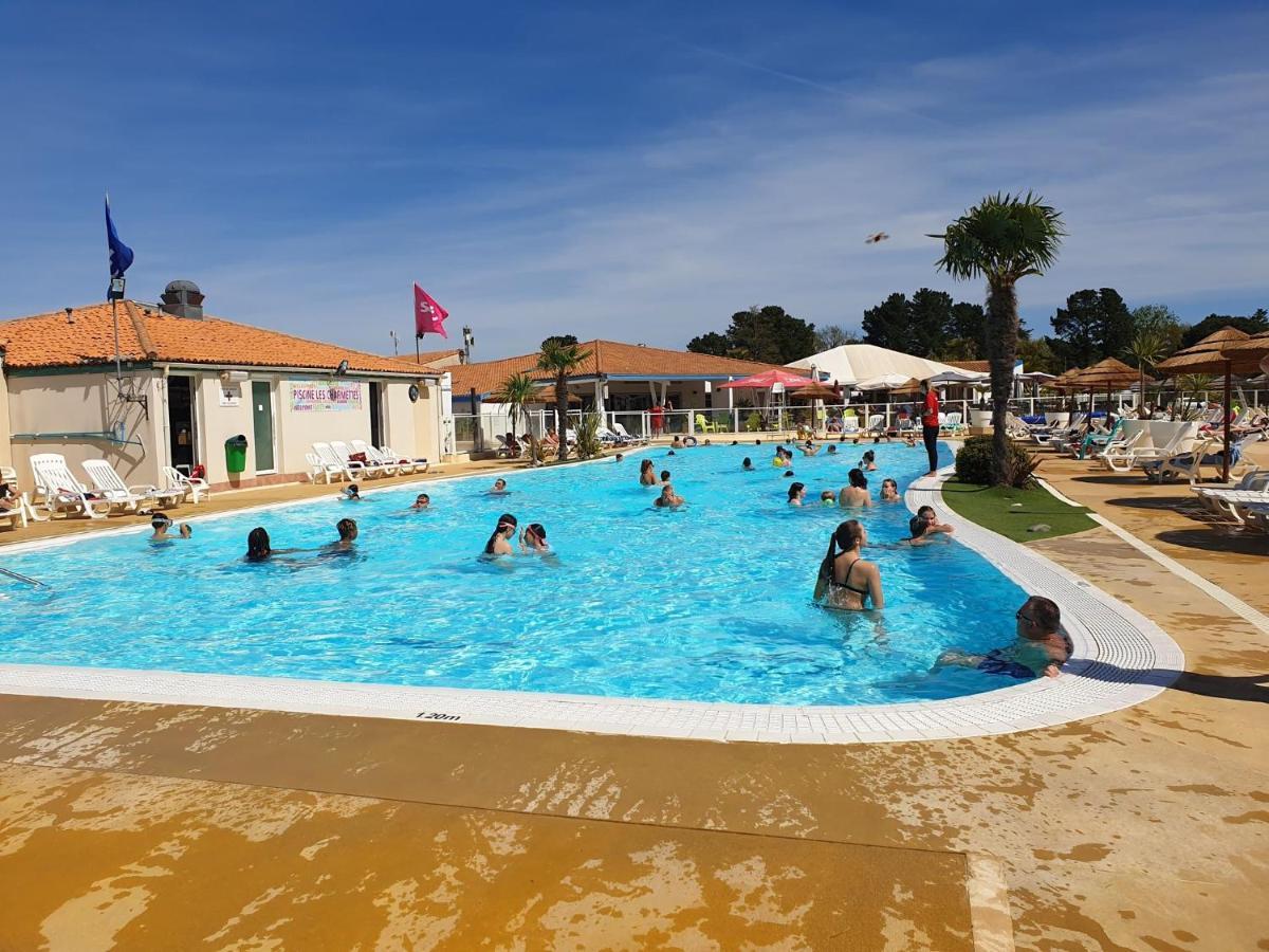 Le 934 Des Charmettes Hotel Les Mathes Buitenkant foto